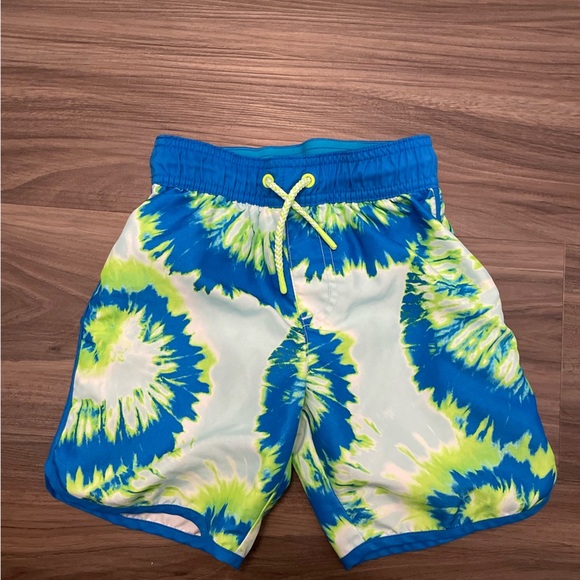 Cat & Jack Blue and Green Tie-Dye Kids Swim Shorts size 5T - Picture 1 of 5